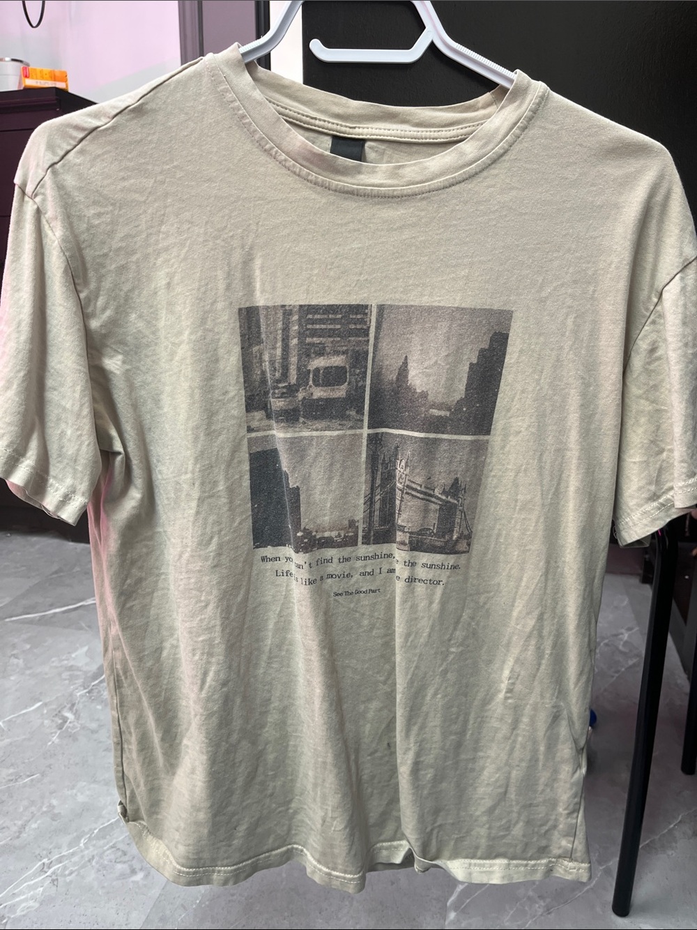 Light beige Graphic Short Sleeve Tee